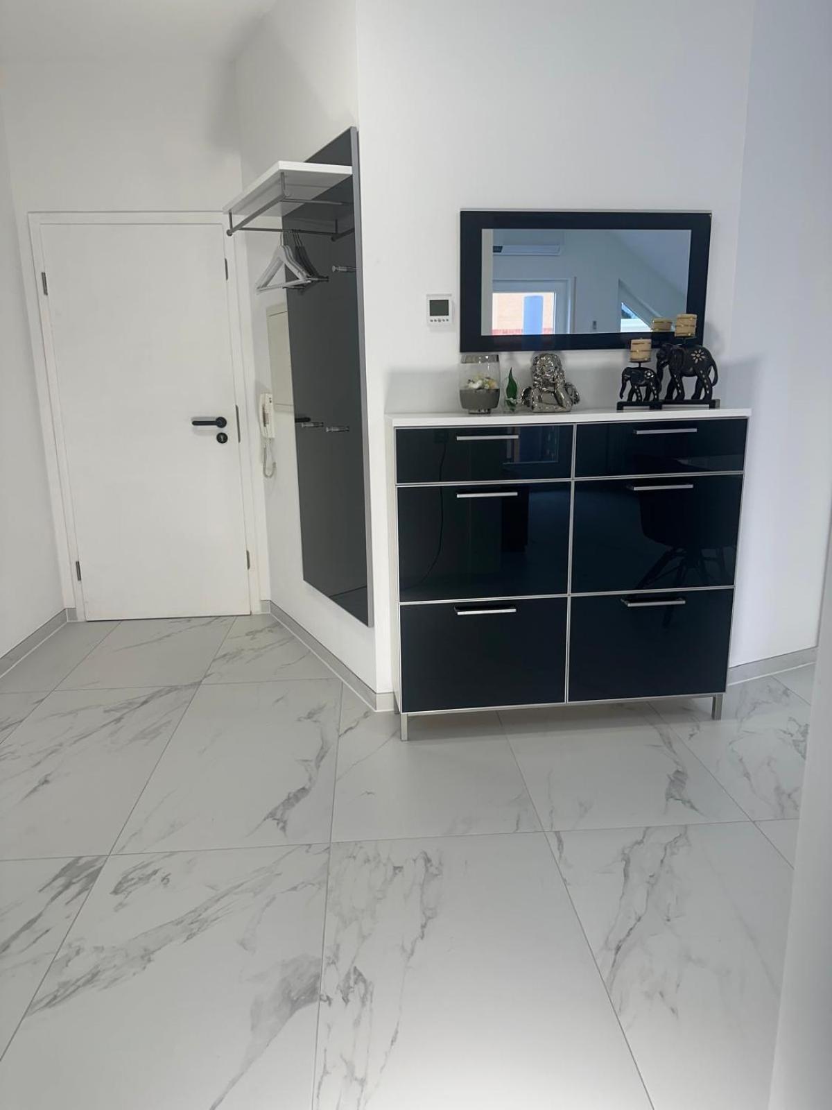 Flexible, Schoene Und Gut Aussehende Feriensuite Reutlingen Exteriör bild