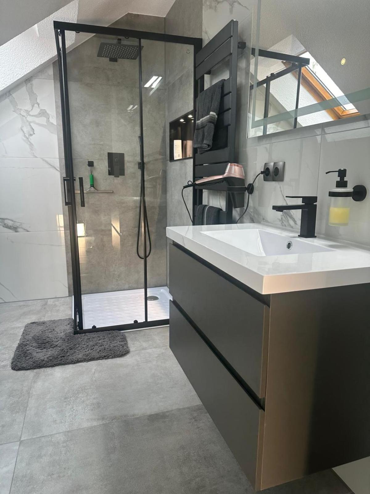 Flexible, Schoene Und Gut Aussehende Feriensuite Reutlingen Exteriör bild