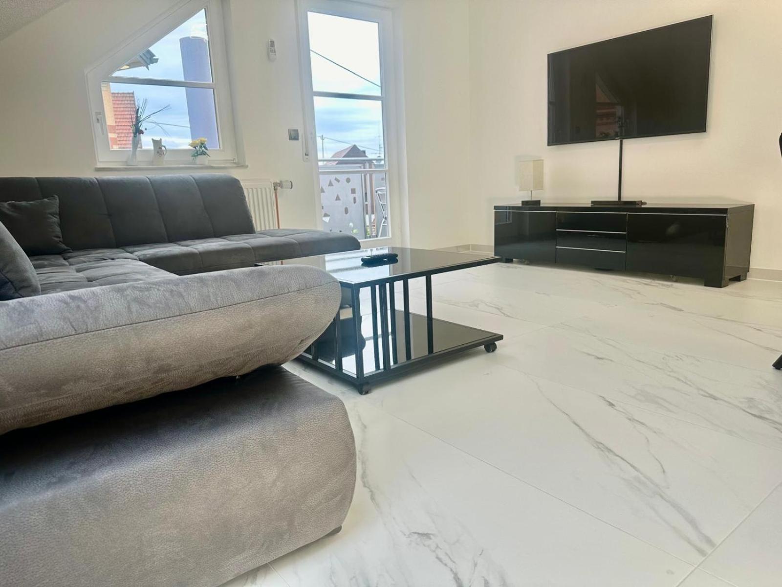 Flexible, Schoene Und Gut Aussehende Feriensuite Reutlingen Exteriör bild