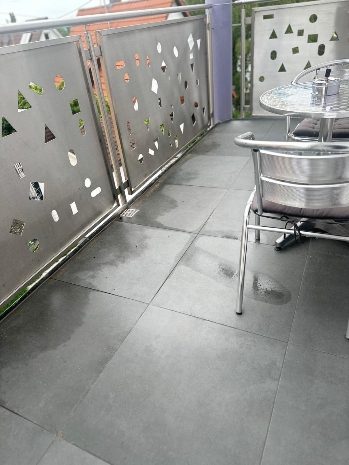 Flexible, Schoene Und Gut Aussehende Feriensuite Reutlingen Exteriör bild